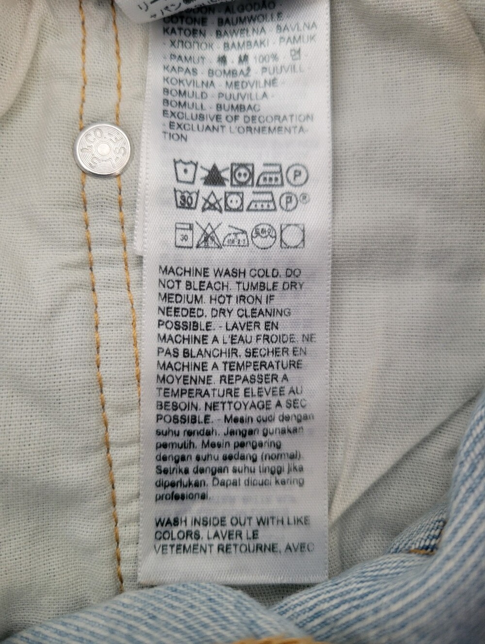 Levi's | 501 Original High-Rise Mid-Thigh Jean Shorts - Take Off (28) - Picture 6 of 7